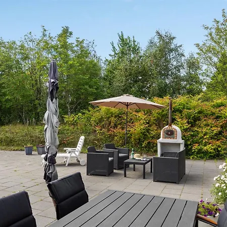 Sigfred - 1-5km From The Sea By Interhome Hébergement de vacances Hals