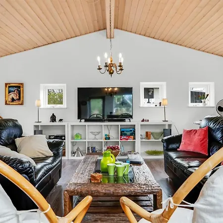 Sigfred - 1-5km From The Sea By Interhome Feriehus