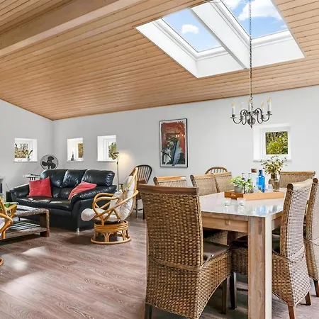 Sigfred - 1-5km From The Sea By Interhome
